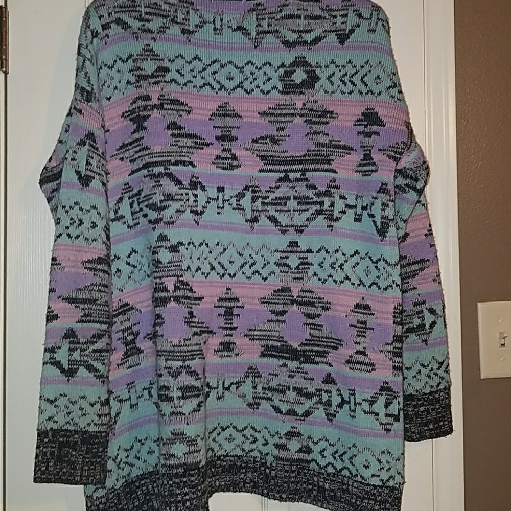 Cardigan - Picture 2 of 3